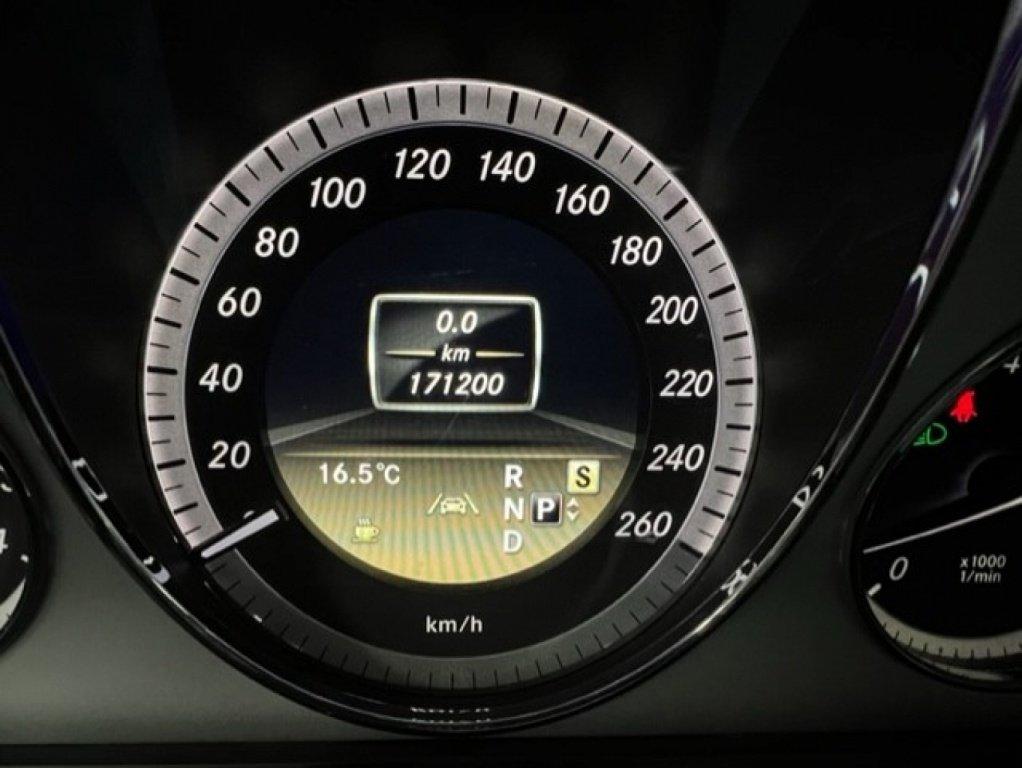 Mercedes-Benz E-Class 2012 - Image 13