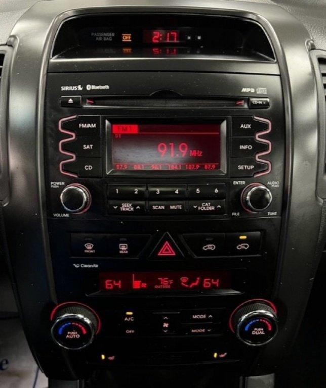 KIA Sorento 2011 - Image 16