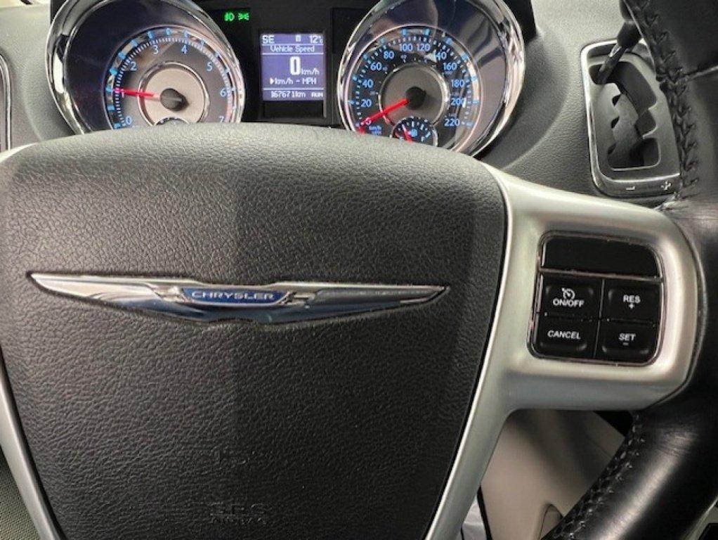 Chrysler Town & Country 2016 - Image 15