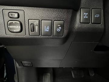 Toyota RAV4 2018 - Thumbnail 19