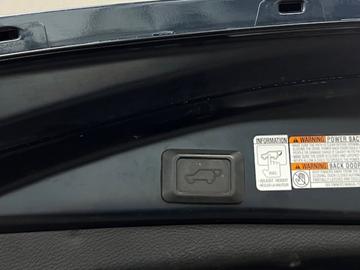 Toyota RAV4 2018 - Thumbnail 29