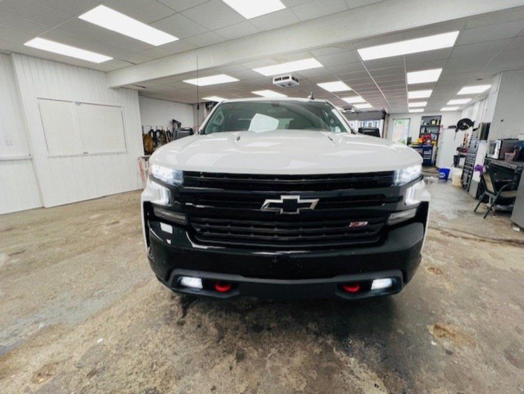 Chevrolet Silverado 2021 - Image 2