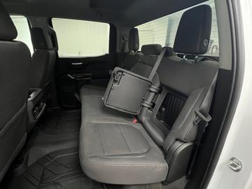 Chevrolet Silverado 2021 - Thumbnail 33