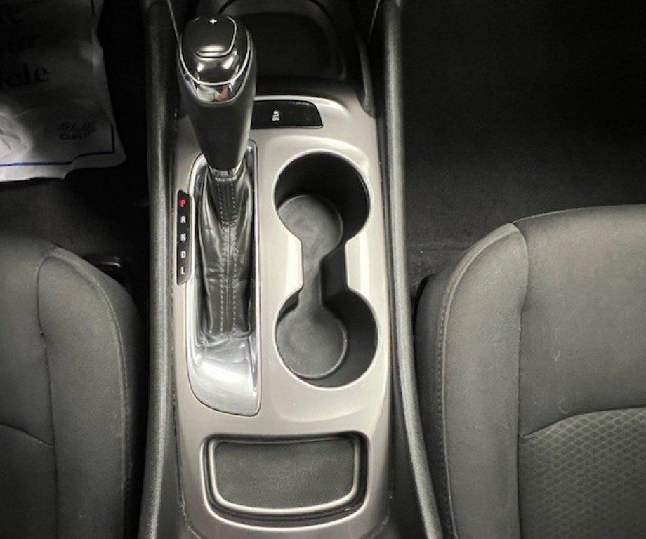 Chevrolet Malibu 2017 - Image 24