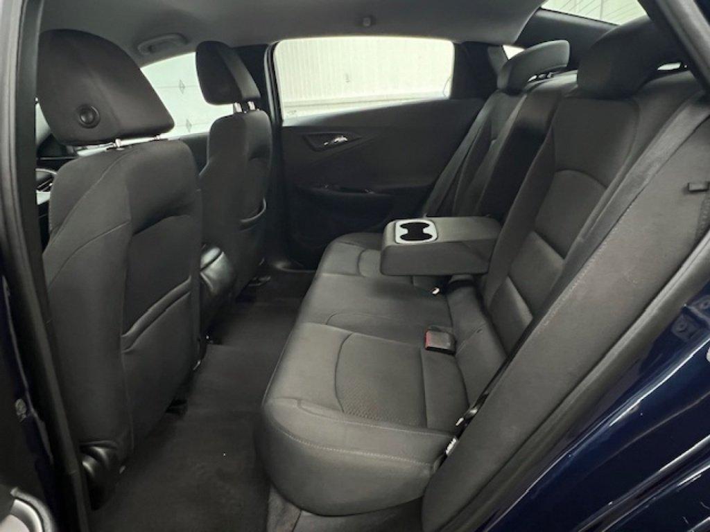 Chevrolet Malibu 2017 - Image 30