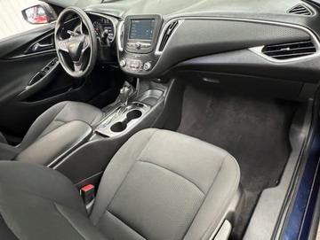 Chevrolet Malibu 2017 - Thumbnail 31