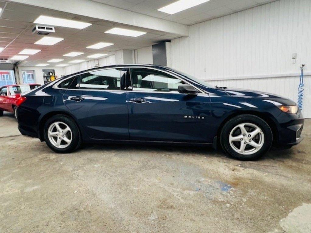 Chevrolet Malibu 2017 - Image 6