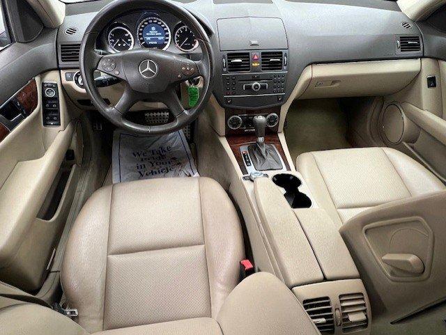 Mercedes-Benz C 250 2011 - Image 10
