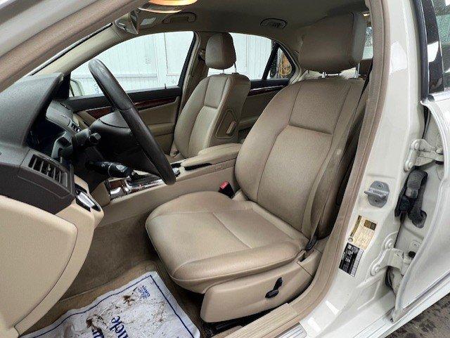 Mercedes-Benz C 250 2011 - Image 24