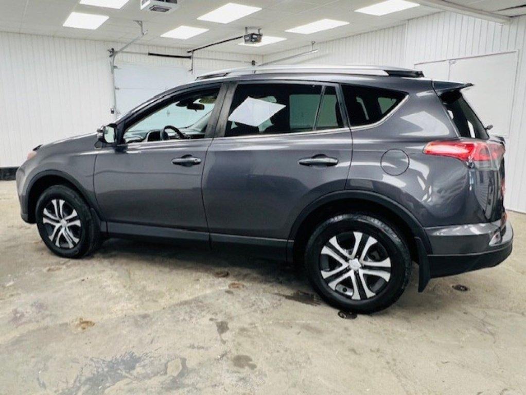 Toyota RAV4 2017 - Image 10