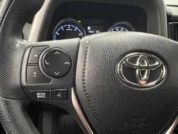 Toyota RAV4 2017 - Thumbnail 16
