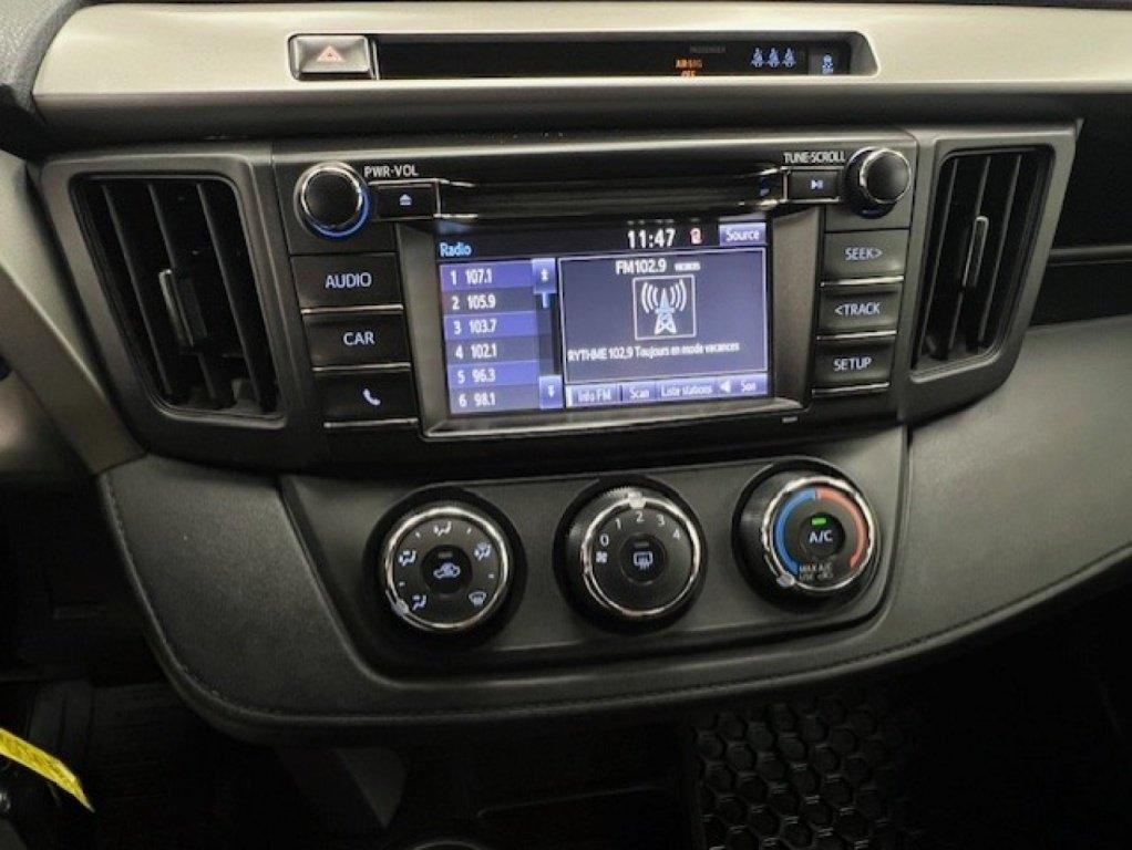 Toyota RAV4 2017 - Image 17