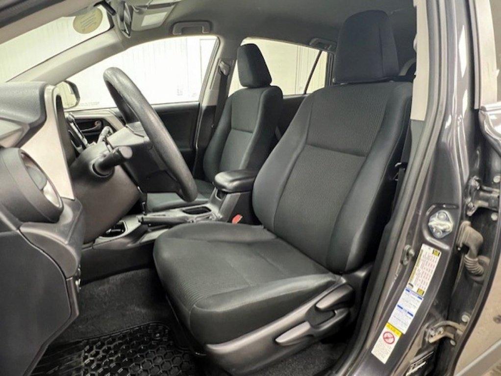 Toyota RAV4 2017 - Image 28