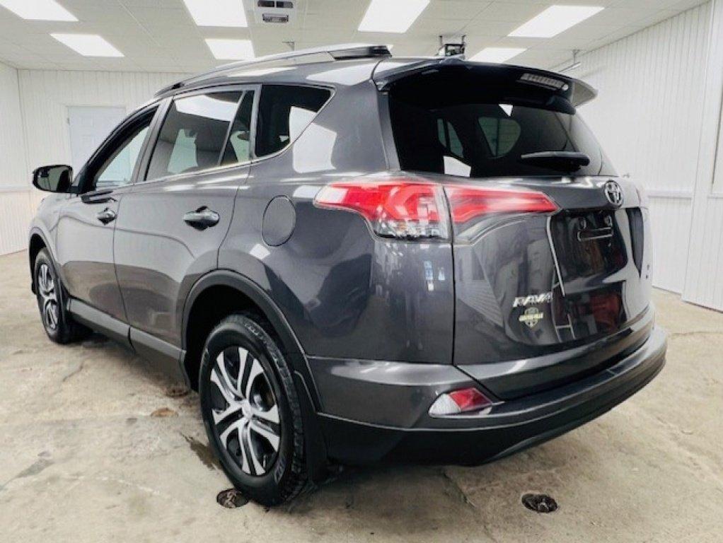Toyota RAV4 2017 - Image 9