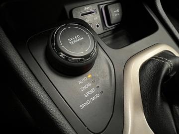 Jeep Cherokee 2016 - Thumbnail 26