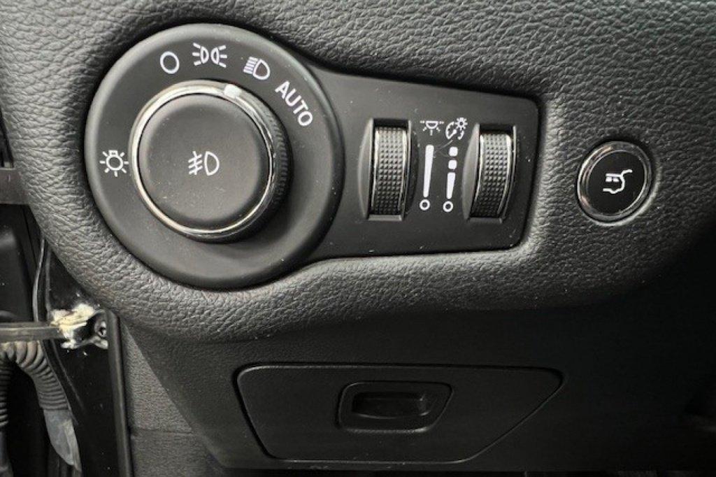 Jeep Cherokee 2016 - Image 27