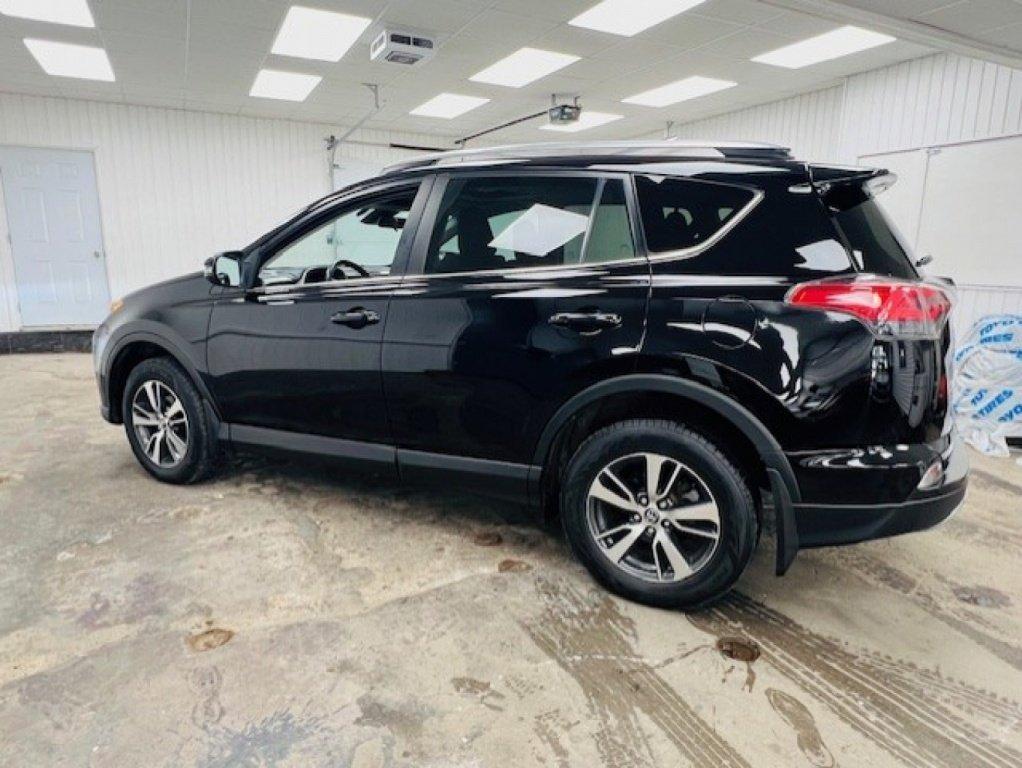 Toyota RAV4 2017 - Image 10