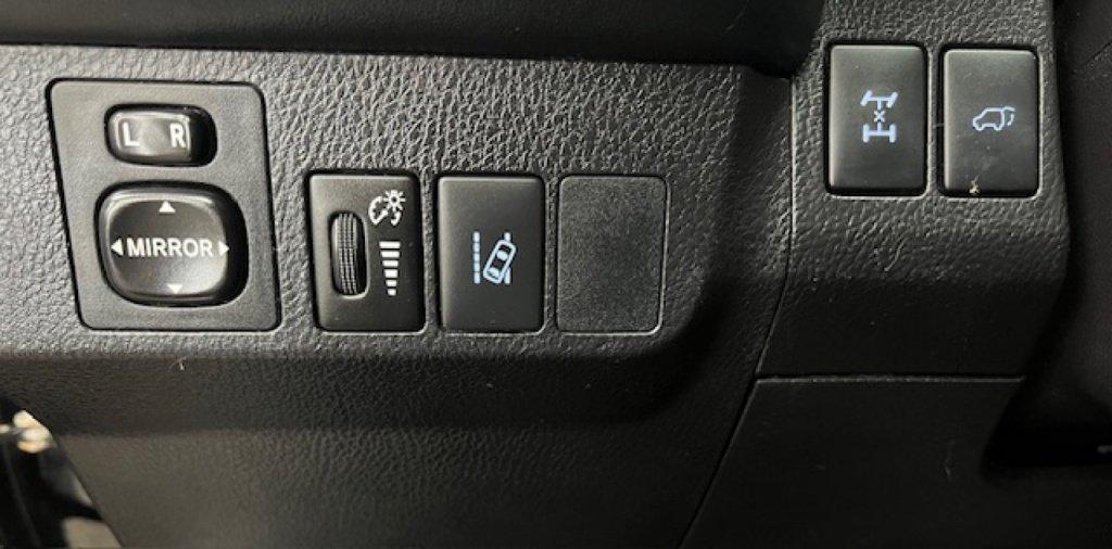 Toyota RAV4 2017 - Image 24