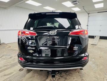 Toyota RAV4 2017 - Thumbnail 8