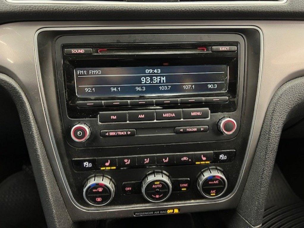 Volkswagen Passat 2014 - Image 16