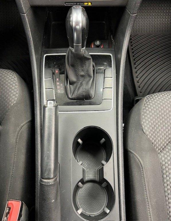 Volkswagen Passat 2014 - Image 18