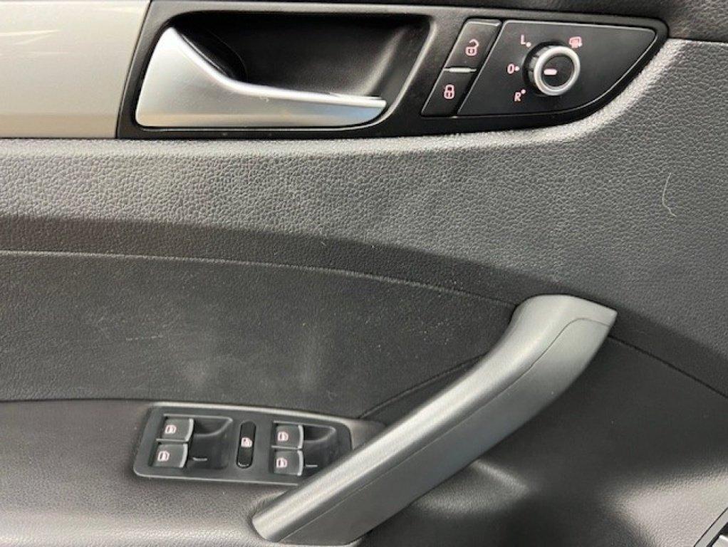 Volkswagen Passat 2014 - Image 20