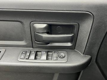 Ram 1500 Classic 2021 - Thumbnail 25