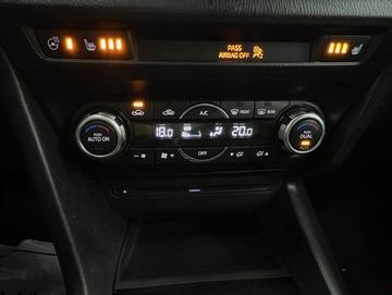 Mazda Mazda3 2017 - Thumbnail 19