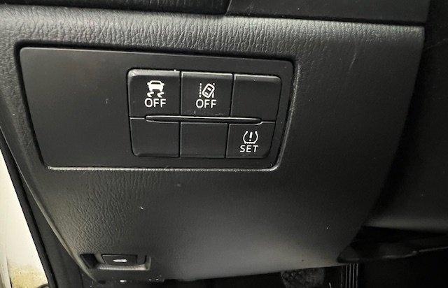 Mazda Mazda3 2017 - Image 23