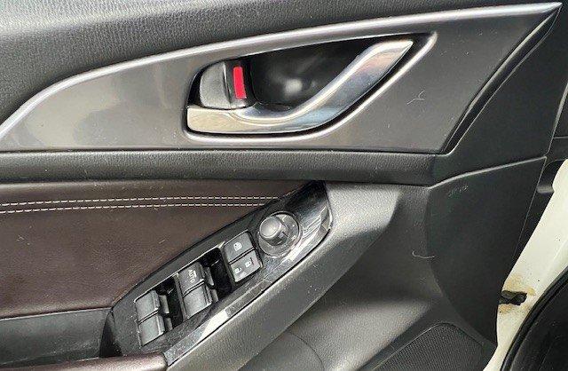 Mazda Mazda3 2017 - Image 24