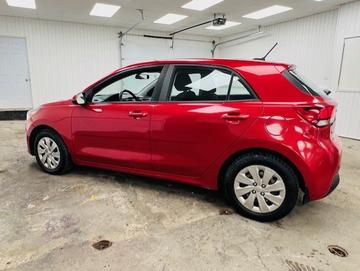 Kia Rio 5-Door 2018 - Thumbnail 9