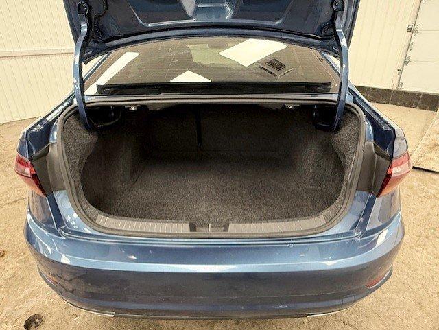 Volkswagen Jetta 2019 - Image 33