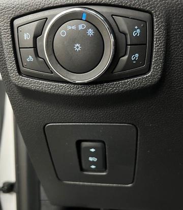 Ford F-150 2016 - Thumbnail 25