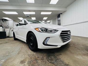 Hyundai Elantra 2017 - Thumbnail 3