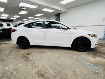 Hyundai Elantra 2017 - Thumbnail 7