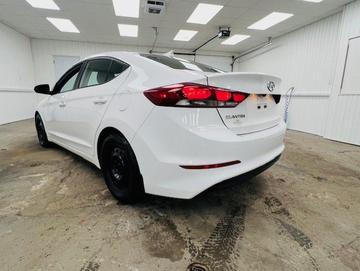Hyundai Elantra 2017 - Thumbnail 10