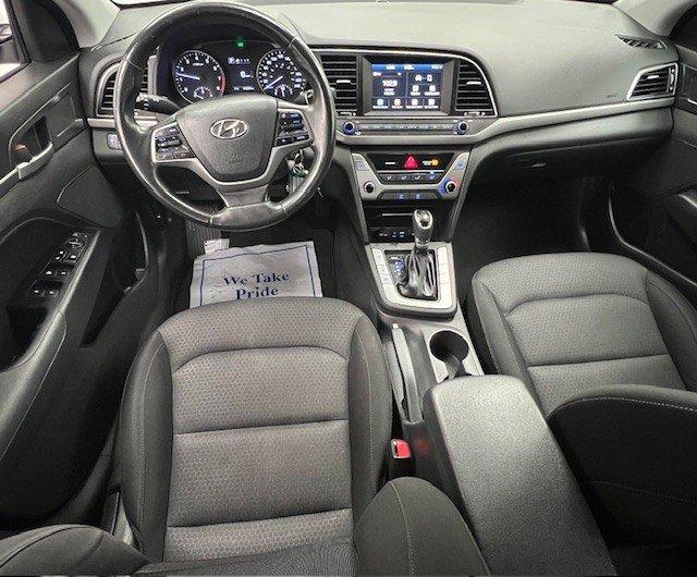 Hyundai Elantra 2017 - Image 13