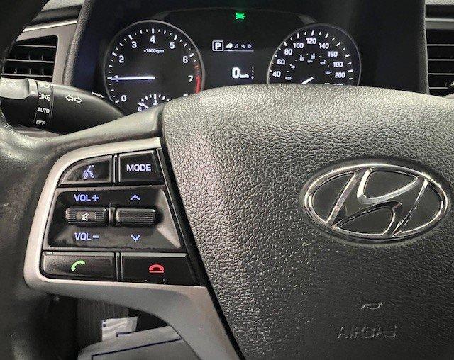 Hyundai Elantra 2017 - Image 17