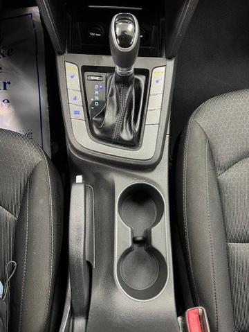 Hyundai Elantra 2017 - Thumbnail 26