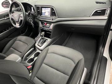 Hyundai Elantra 2017 - Thumbnail 35