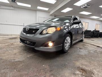 Toyota Corolla 2010 - Thumbnail 1