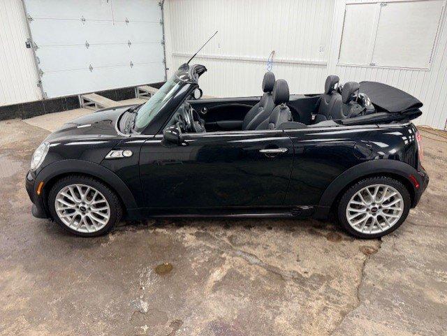 Mini Convertible 2014 - Image 29