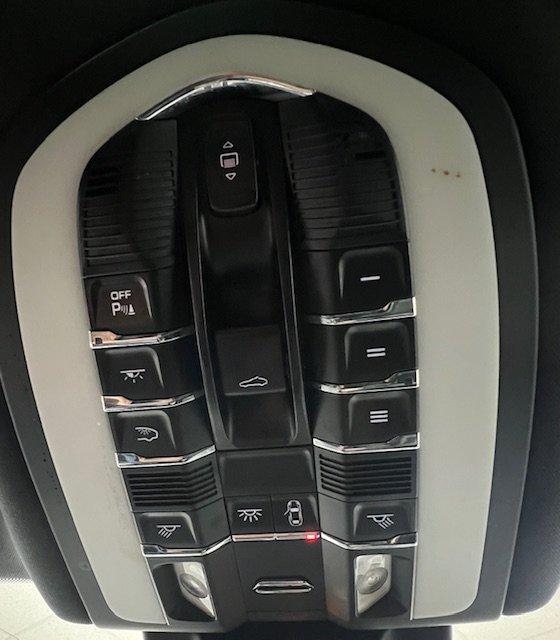 Porsche Macan 2017 - Image 27