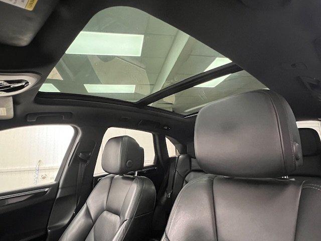 Porsche Macan 2017 - Image 34