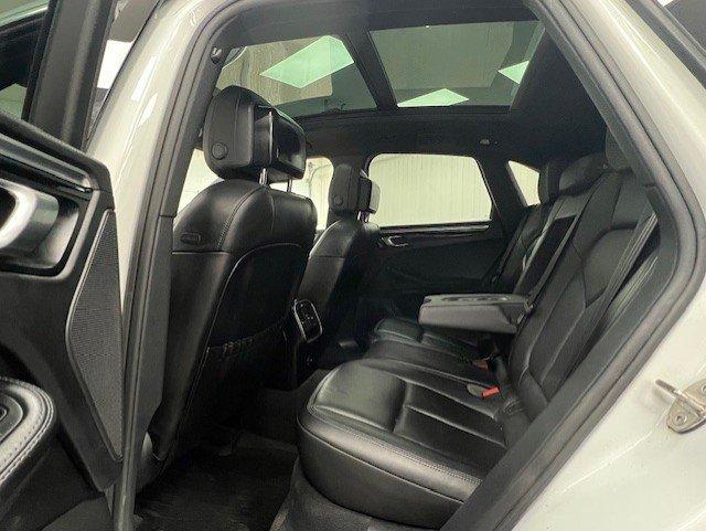 Porsche Macan 2017 - Image 35