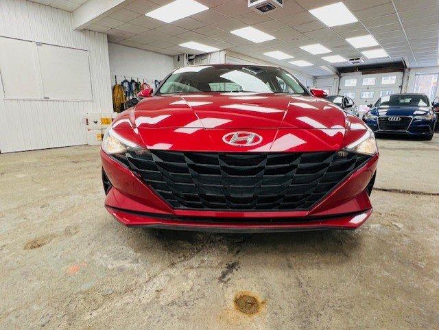 Hyundai Elantra 2022 - Image 2