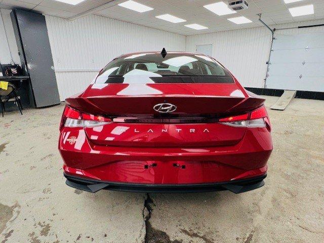 Hyundai Elantra 2022 - Image 8