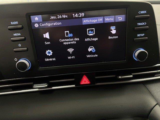 Hyundai Elantra 2022 - Image 18