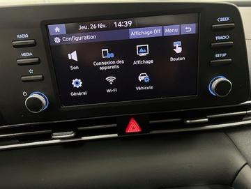 Hyundai Elantra 2022 - Thumbnail 18