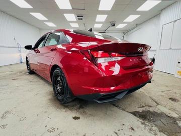 Hyundai Elantra 2022 - Thumbnail 9